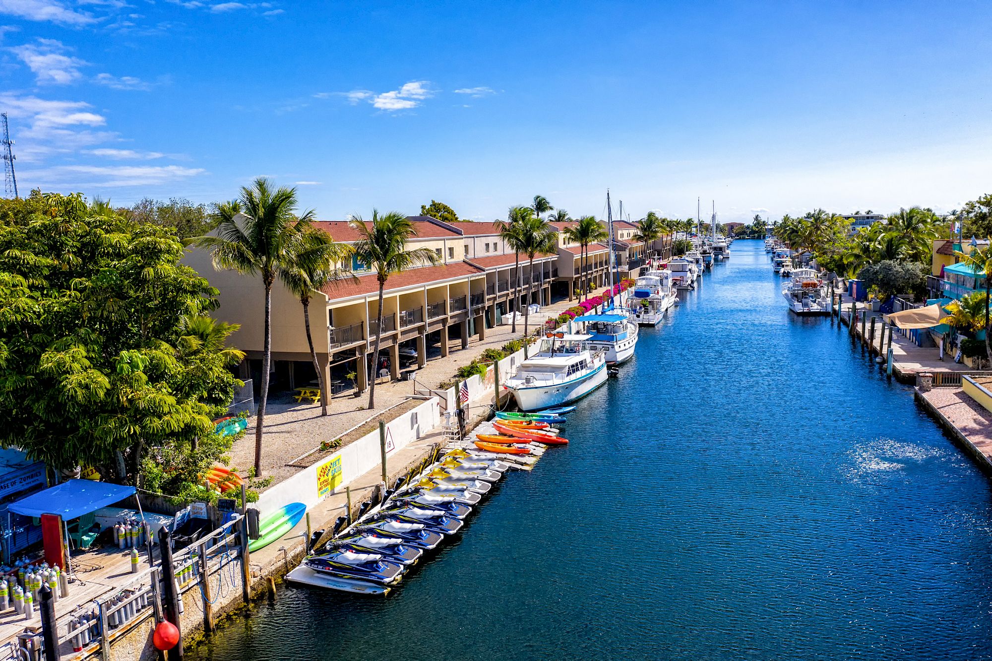 Waterside Suites & Marina – waterfront marina resort in Key Largo, Florida Keys